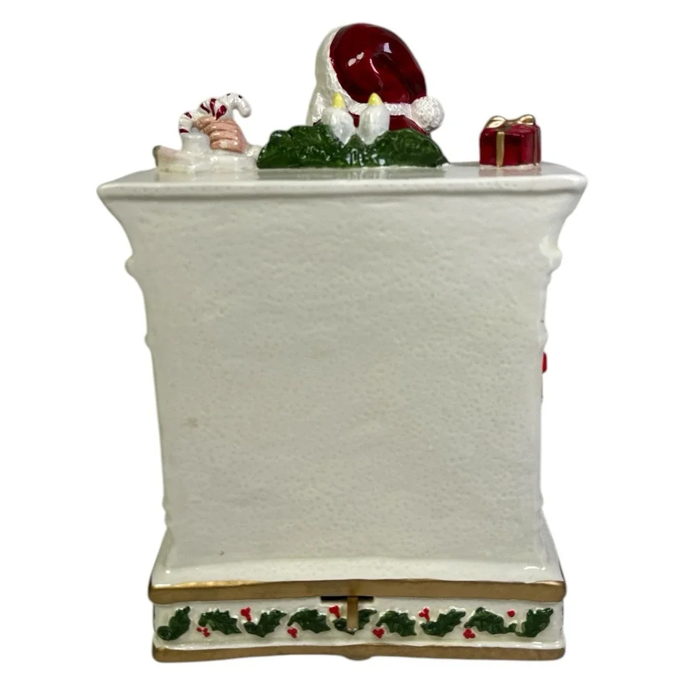 Enesco Corporation Here's Comes Santa With Dog Music Box Design Rusynyk Otagiri